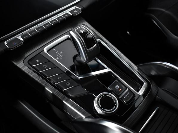 Geely Atlas Pro с пробегом 2023 года, цена 1 915 000 рублей, 77666 км, внедорожник, Автокод Объявления