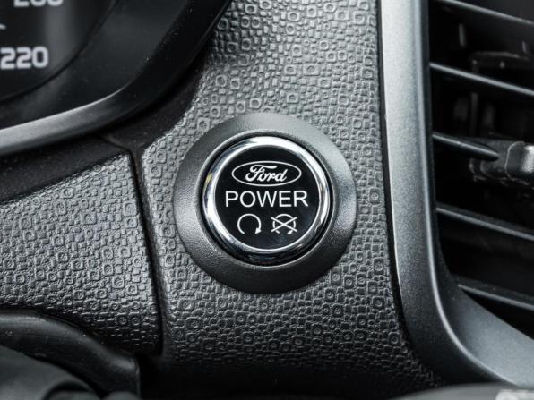 Ford EcoSport II с пробегом 2015 года, цена 1 180 000 рублей, 138680 км, внедорожник, Автокод Объявления