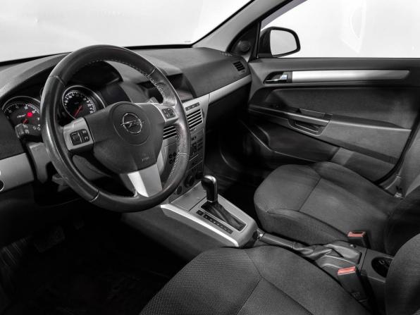 Opel Astra H Рестайлинг с пробегом 2012 года, цена 725 000 рублей, 58837 км, седан, Автокод Объявления
