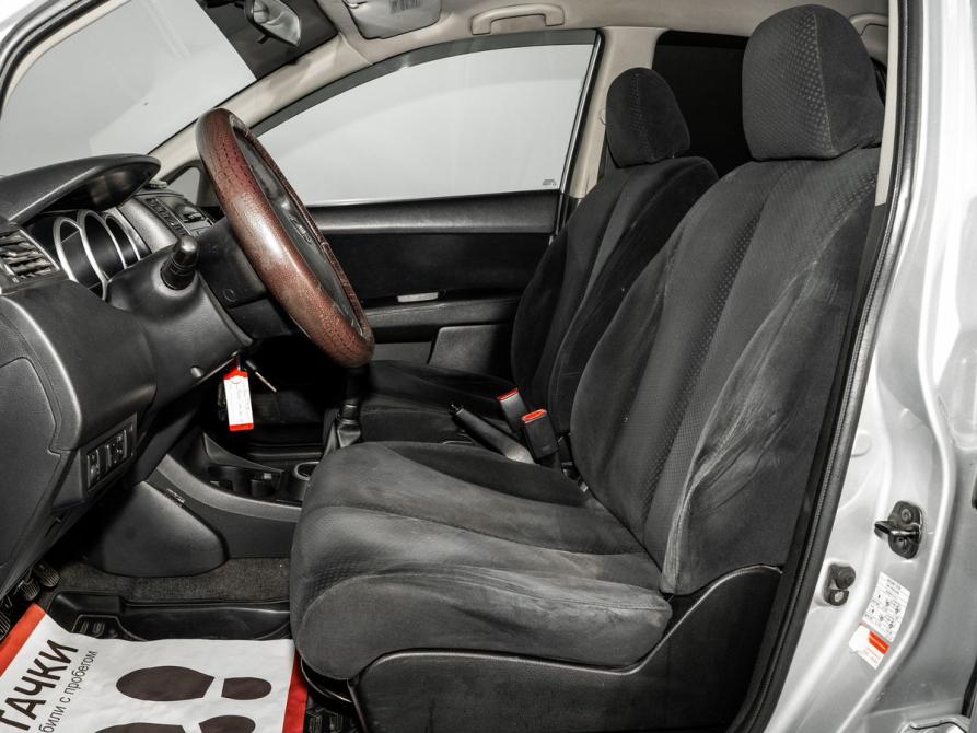 Nissan Tiida I Рестайлинг Иркутск  - изображение 6