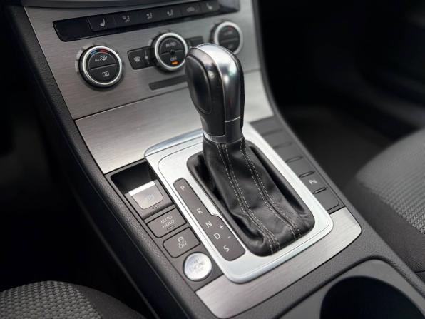 Volkswagen Passat B7 с пробегом 2014 года, цена 810 000 рублей, 218000 км, седан, Автокод Объявления