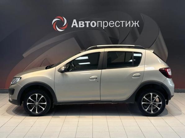 Renault Sandero II с пробегом 2016 года, цена 970 000 рублей, 69000 км, хэтчбек, Автокод Объявления
