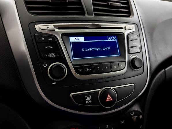 Hyundai Solaris I Рестайлинг с пробегом 2016 года, цена 1 099 000 рублей, 121462 км, седан, Автокод Объявления