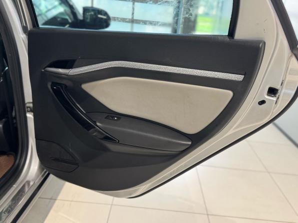 Lada (ВАЗ) Vesta I с пробегом 2020 года, цена 1 119 000 рублей, 83000 км, универсал, Автокод Объявления