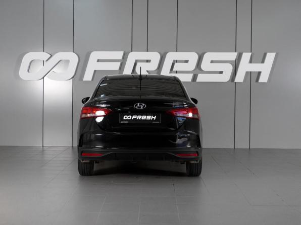 Hyundai Solaris II Рестайлинг с пробегом 2022 года, цена 1 899 000 рублей, 26635 км, седан, Автокод Объявления