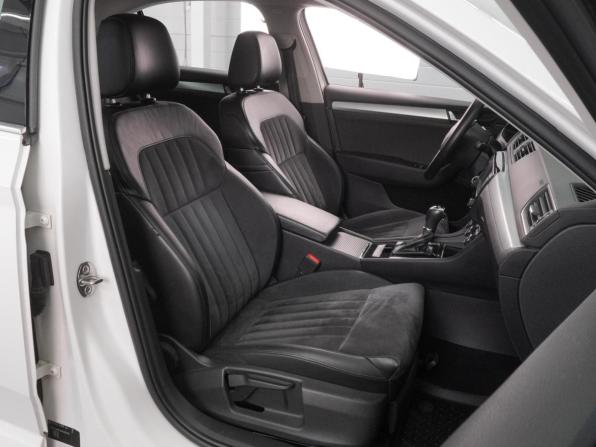 Skoda Superb III с пробегом 2016 года, цена 1 850 000 рублей, 135425 км, лифтбек, Автокод Объявления