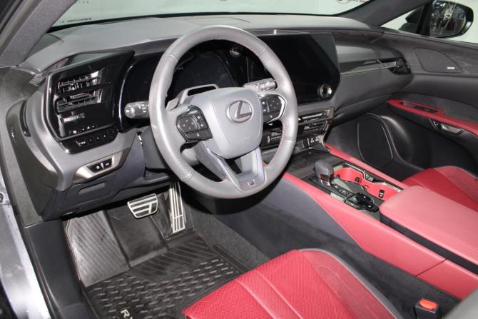 Lexus RX V с пробегом 2023 года, цена 10 900 000 рублей, 20050 км, внедорожник, Автокод Объявления