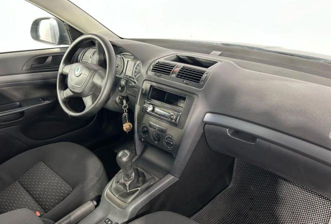 Skoda Octavia II (A5) Рестайлинг с пробегом 2012 года, цена 505 000 рублей, 305641 км, лифтбек, Автокод Объявления