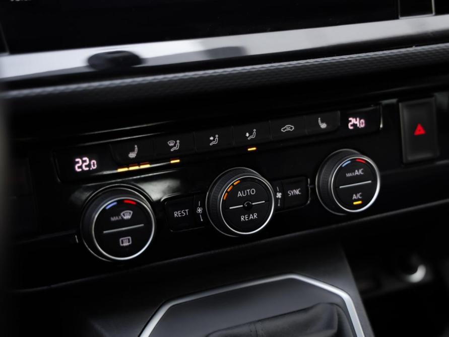 Volkswagen Multivan T6 Рестайлинг Санкт-Петербург  - изображение 20