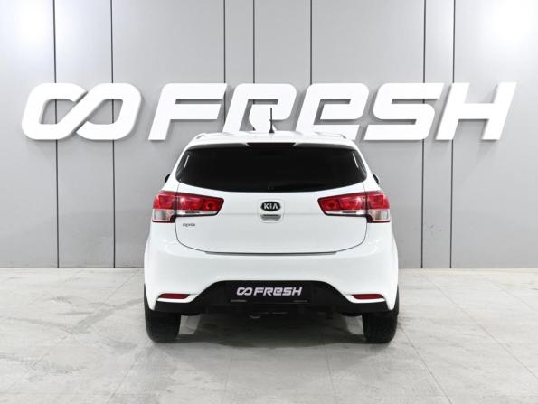 Kia Rio III Рестайлинг с пробегом 2015 года, цена 1 159 000 рублей, 72159 км, хэтчбек, Автокод Объявления