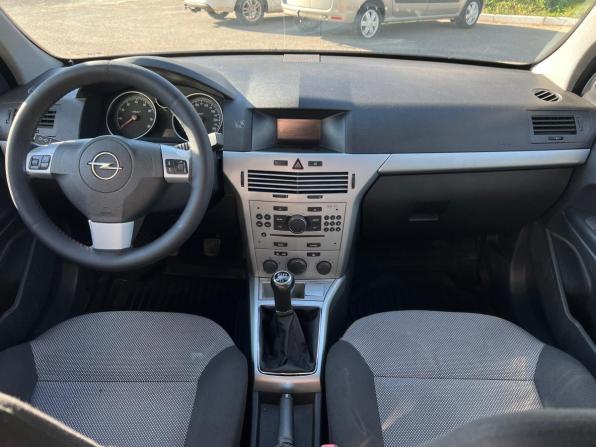 Opel Astra H Рестайлинг с пробегом 2011 года, цена 440 000 рублей, 200000 км, хэтчбек, Автокод Объявления