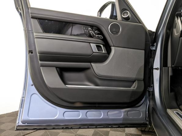 Land Rover Range Rover IV Рестайлинг с пробегом 2019 года, цена 6 512 100 рублей, 112000 км, внедорожник, Автокод Объявления