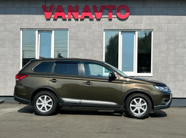 Mitsubishi Outlander III Рестайлинг 3 с пробегом 2018 года, цена 2 035 000 рублей, 84800 км, внедорожник, Автокод Объявления