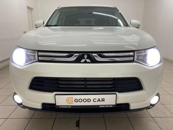 Mitsubishi Outlander III с пробегом 2012 года, цена 1 349 000 рублей, 203389 км, внедорожник, Автокод Объявления