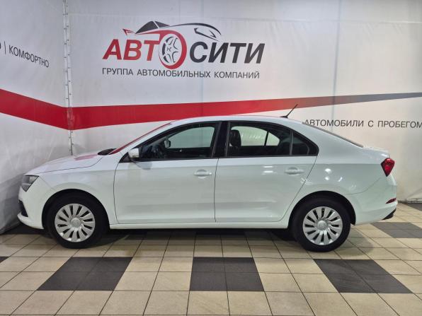 Skoda Rapid II с пробегом 2022 года, цена 1 599 000 рублей, 87000 км, лифтбек, Автокод Объявления