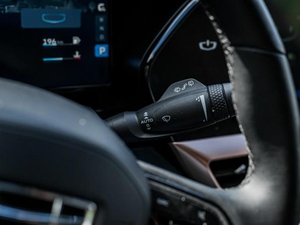 Geely Monjaro I с пробегом 2023 года, цена 2 670 000 рублей, 125517 км, внедорожник, Автокод Объявления