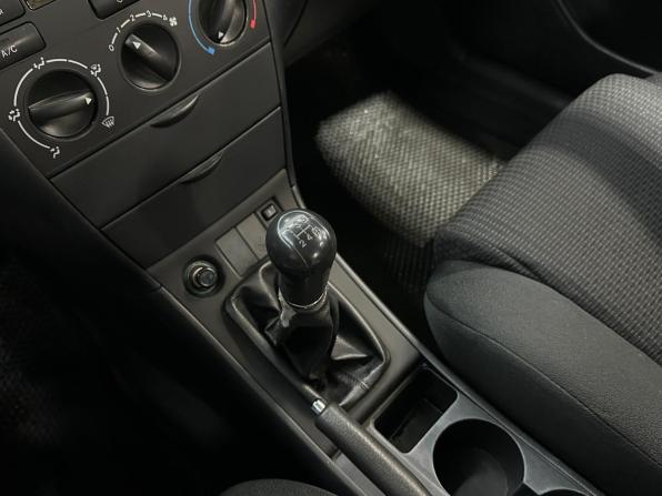 Toyota Corolla IX (E120 E130) Рестайлинг с пробегом 2004 года, цена 420 000 рублей, 310000 км, седан, Автокод Объявления