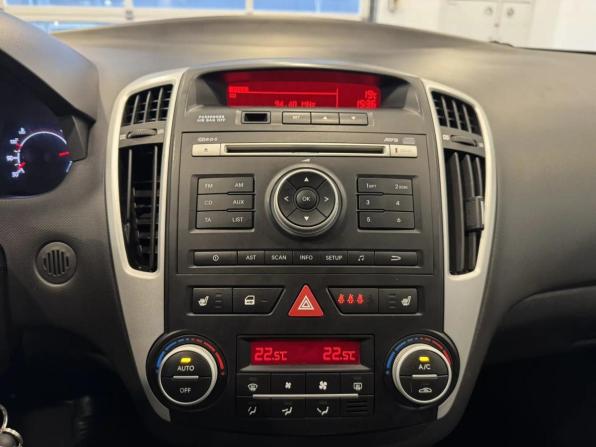 Kia Ceed I Рестайлинг с пробегом 2010 года, цена 650 000 рублей, 290729 км, хэтчбек, Автокод Объявления