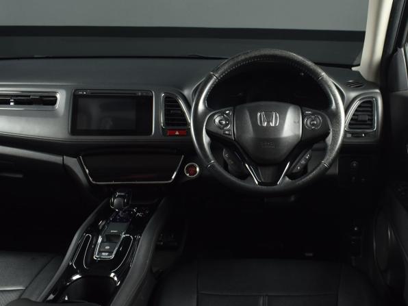 Honda Vezel I с пробегом 2014 года, цена 1 399 995 рублей, 158896 км, внедорожник, Автокод Объявления