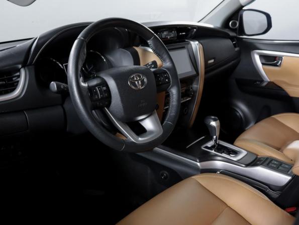 Toyota Fortuner II с пробегом 2017 года, цена 4 199 000 рублей, 20200 км, внедорожник, Автокод Объявления
