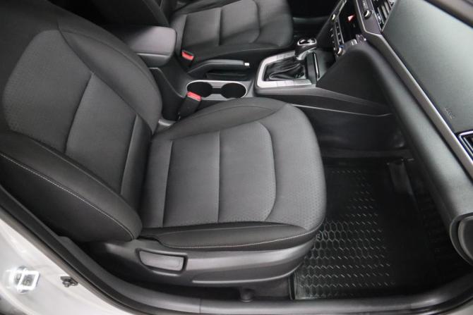 Hyundai Elantra VI (AD) с пробегом 2017 года, цена 1 675 170 рублей, 76324 км, седан, Автокод Объявления