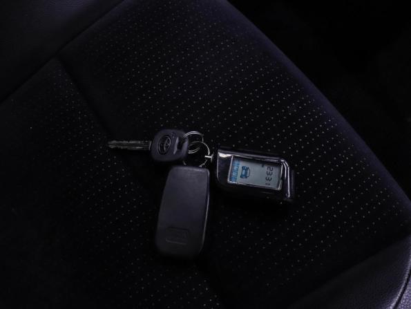 Toyota Corolla XI (E160 E170 E180) с пробегом 2013 года, цена 1 150 000 рублей, 138496 км, универсал, Автокод Объявления