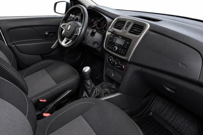 Renault Logan II Рестайлинг с пробегом 2022 года, цена 879 000 рублей, 163000 км, седан, Автокод Объявления