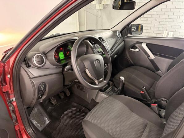 Lada (ВАЗ) Kalina II с пробегом 2018 года, цена 649 000 рублей, 31878 км, универсал, Автокод Объявления