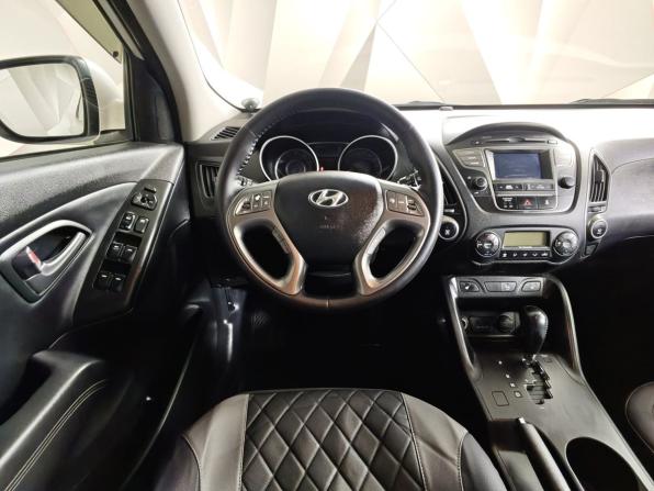 Hyundai ix35 I Рестайлинг с пробегом 2014 года, цена 1 200 000 рублей, 180585 км, внедорожник, Автокод Объявления