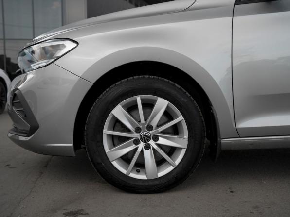 Volkswagen Polo VI с пробегом 2022 года, цена 1 945 000 рублей, 32930 км, лифтбек, Автокод Объявления