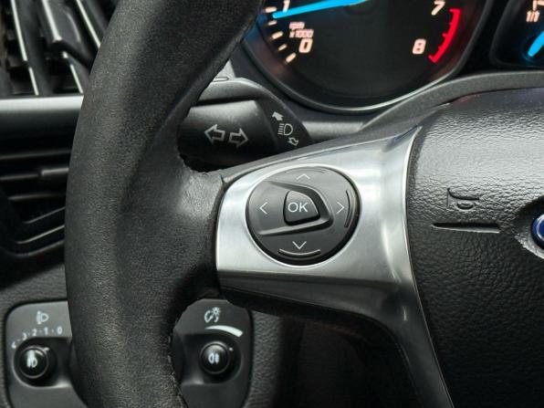Ford Kuga II с пробегом 2013 года, цена 1 199 000 рублей, 179950 км, внедорожник, Автокод Объявления