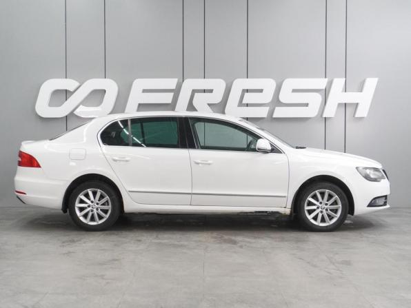 Skoda Superb II Рестайлинг с пробегом 2015 года, цена 1 149 000 рублей, 216276 км, лифтбек, Автокод Объявления
