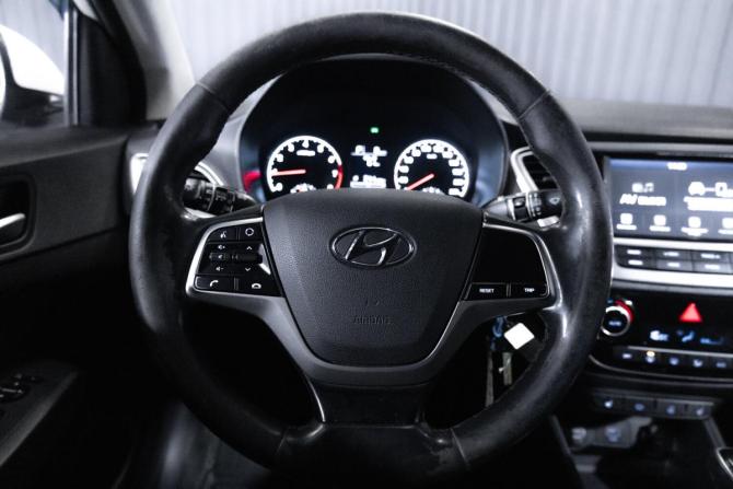 Hyundai Solaris I с пробегом 2013 года, цена 799 000 рублей, 205408 км, седан, Автокод Объявления