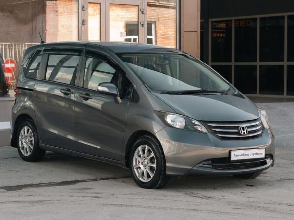 Honda Freed I с пробегом 2009 года, цена 800 000 рублей, 210308 км, компактвэн, Автокод Объявления