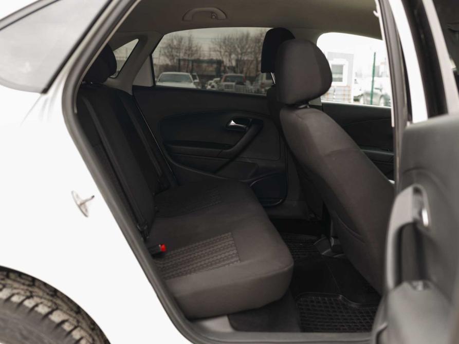 Volkswagen Polo V Рестайлинг Новосибирск  - изображение 16