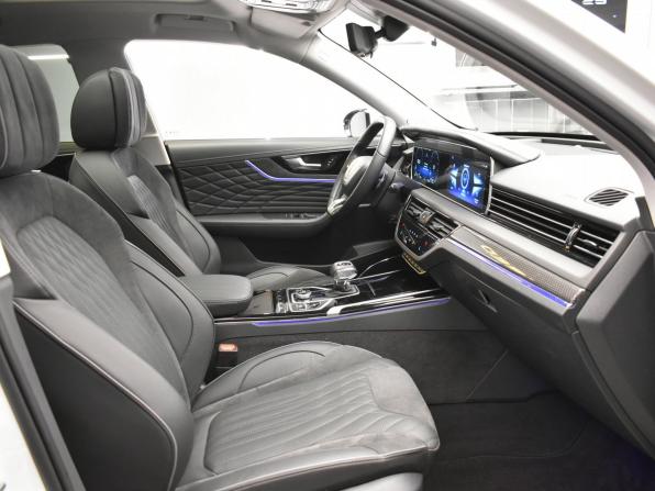Hongqi HS5 I с пробегом 2023 года, цена 2 625 000 рублей, 42712 км, внедорожник, Автокод Объявления