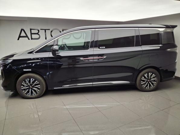 Hongqi HQ9 с пробегом 2025 года, цена 7 090 000 рублей, 4553 км, минивэн, Автокод Объявления