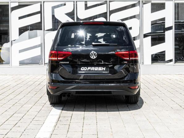 Volkswagen Touran II с пробегом 2015 года, цена 1 465 000 рублей, 136410 км, компактвэн, Автокод Объявления