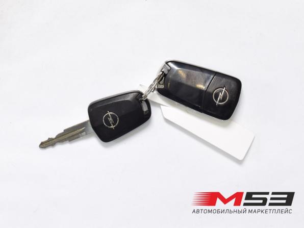 Opel Antara I Рестайлинг с пробегом 2012 года, цена 1 059 999 рублей, 185501 км, внедорожник, Автокод Объявления