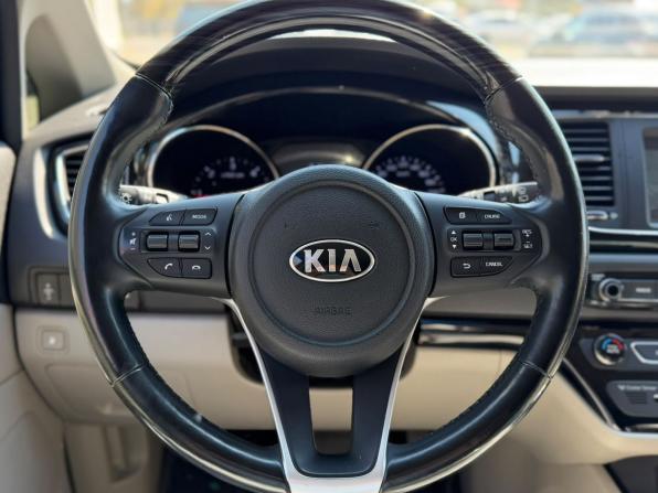 Kia Carnival III с пробегом 2020 года, цена 3 090 000 рублей, 126274 км, минивэн, Автокод Объявления
