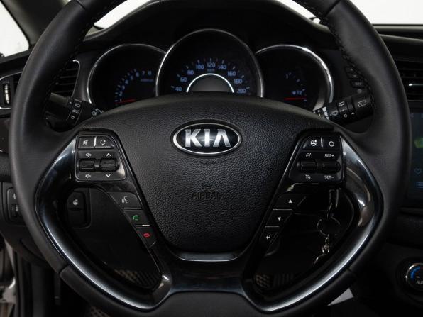 Kia Ceed II с пробегом 2015 года, цена 1 021 000 рублей, 196000 км, универсал, Автокод Объявления