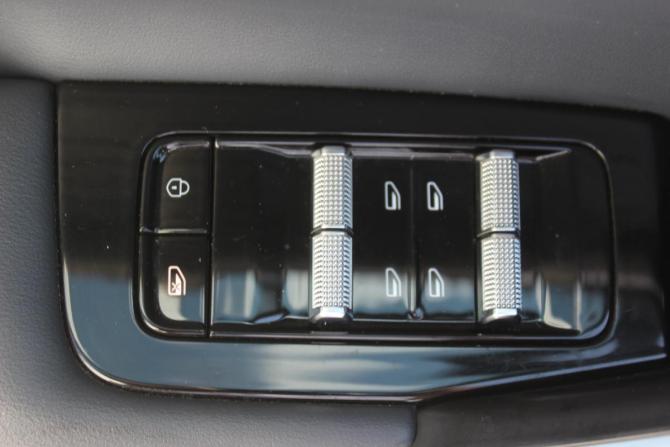 Geely Atlas II с пробегом 2023 года, цена 2 697 000 рублей, 59302 км, внедорожник, Автокод Объявления