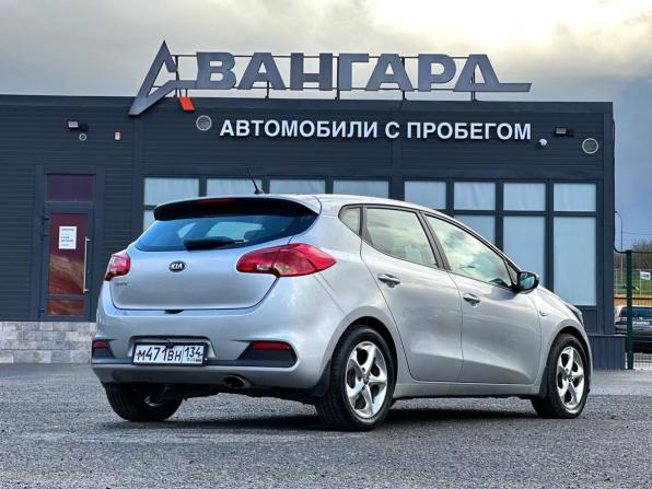 Kia Ceed II с пробегом 2015 года, цена 999 000 рублей, 160000 км, хэтчбек, Автокод Объявления
