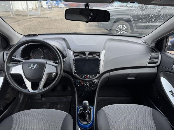 Hyundai Solaris I с пробегом 2011 года, цена 525 000 рублей, 174000 км, седан, Автокод Объявления
