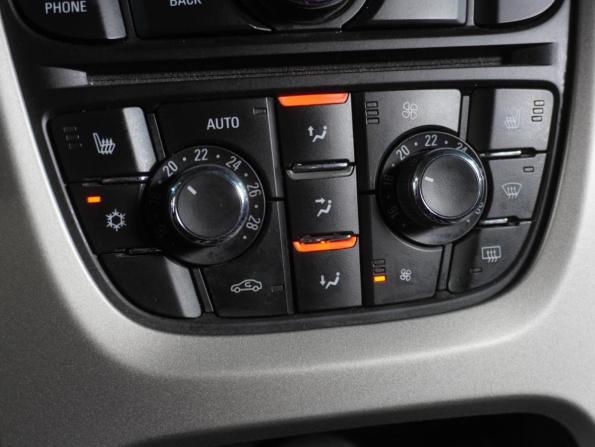 Opel Astra J с пробегом 2011 года, цена 799 000 рублей, 162550 км, хэтчбек, Автокод Объявления