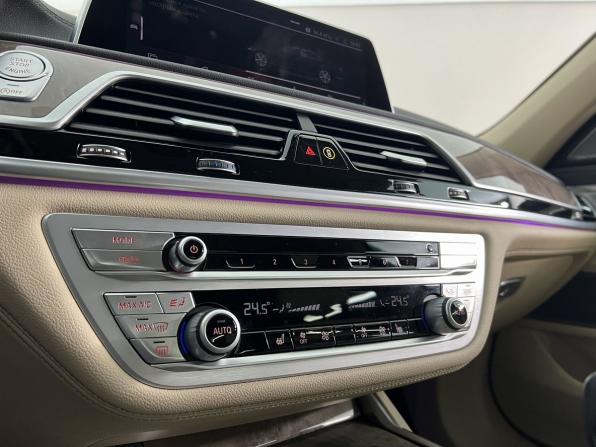 BMW 7 серии VI (G11/G12) Рестайлинг с пробегом 2019 года, цена 6 999 000 рублей, 69616 км, седан, Автокод Объявления