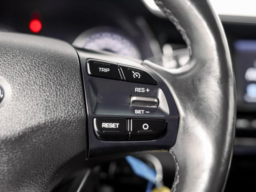 Hyundai Elantra VI (AD) Рестайлинг Екатеринбург  - изображение 18