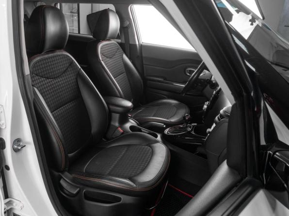 Kia Soul II Рестайлинг с пробегом 2016 года, цена 1 719 000 рублей, 54729 км, хэтчбек, Автокод Объявления
