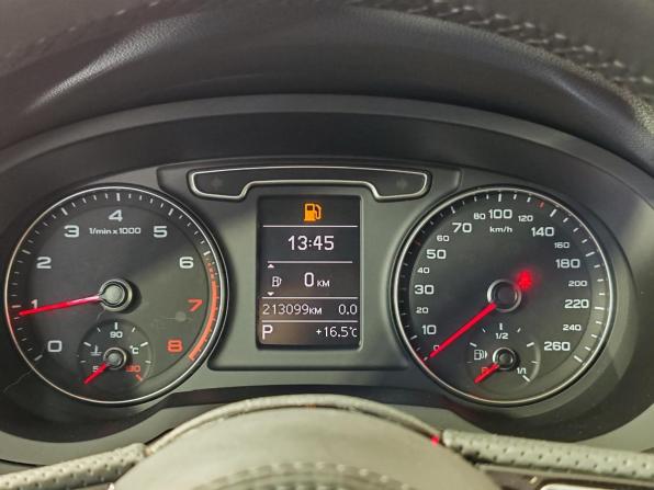 Audi Q3 I (8U) с пробегом 2013 года, цена 1 399 000 рублей, 215001 км, внедорожник, Автокод Объявления