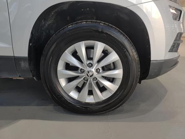 Skoda Karoq I с пробегом 2022 года, цена 2 958 000 рублей, 28273 км, внедорожник, Автокод Объявления